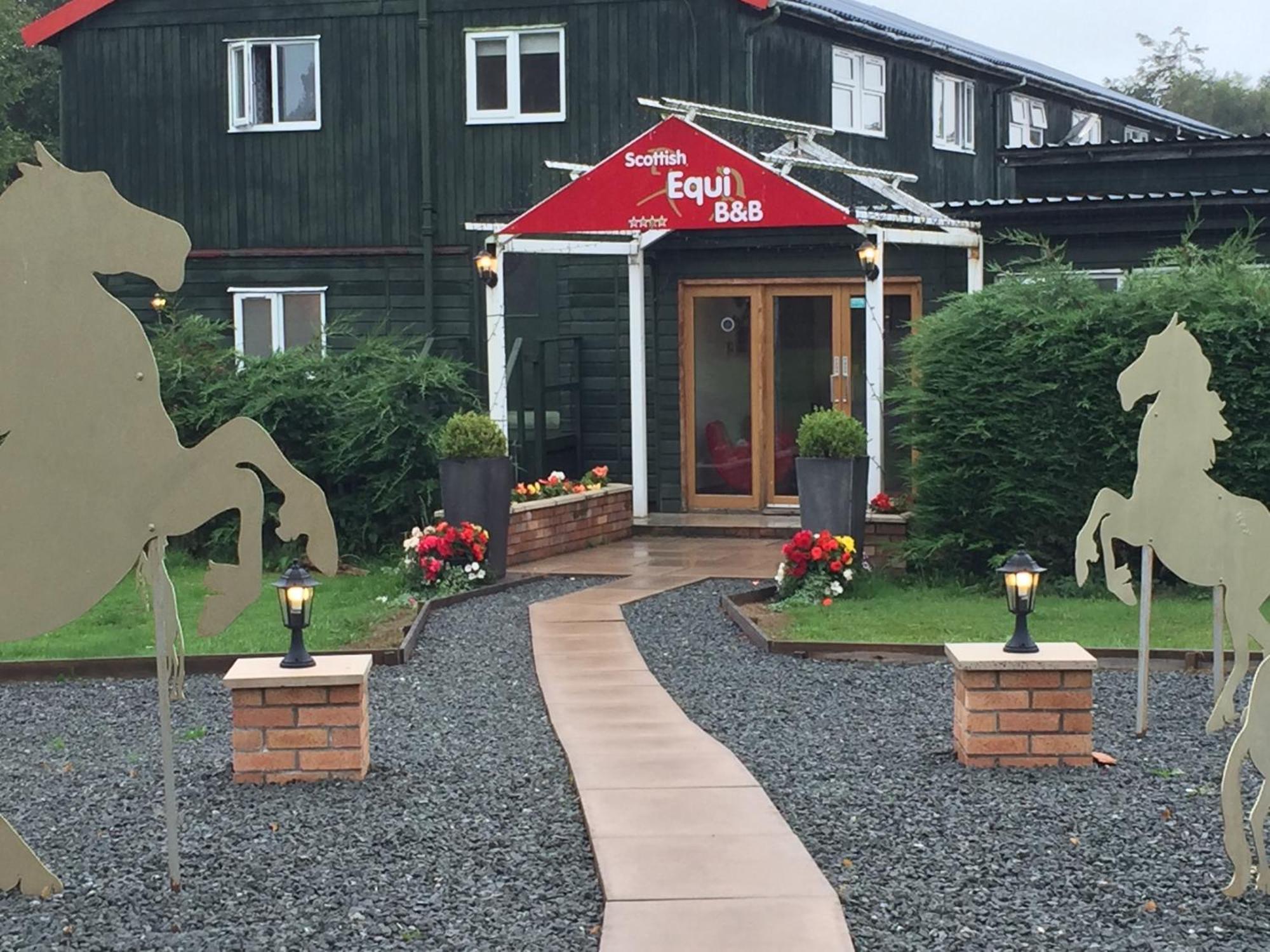 Scottish Equi B&B Ланарк Экстерьер фото