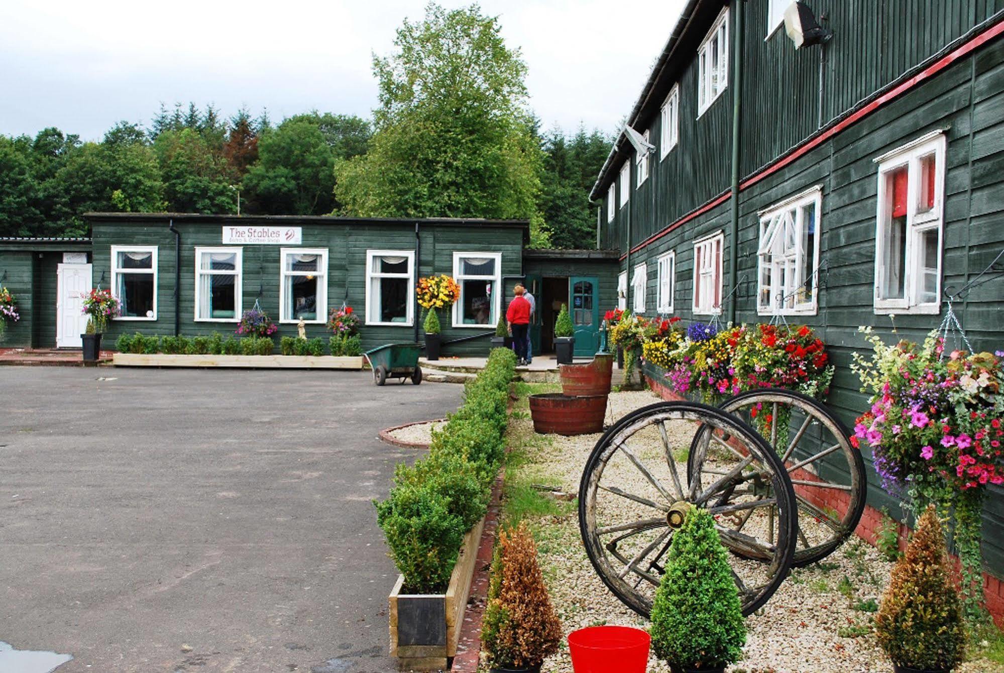 Scottish Equi B&B Ланарк Экстерьер фото